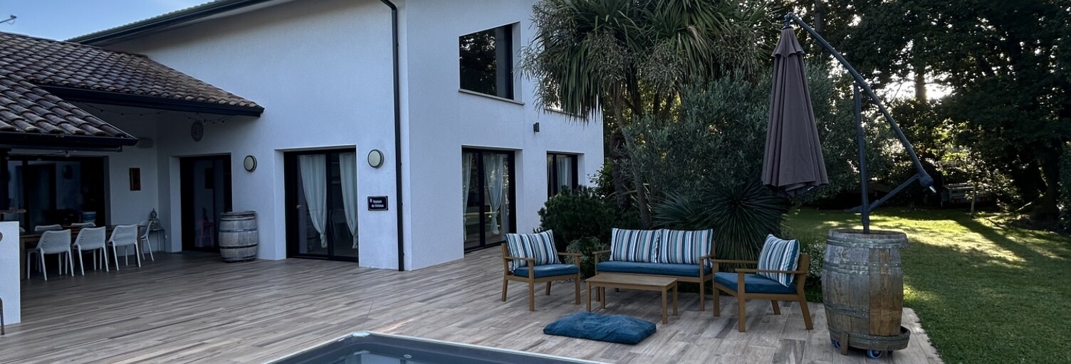 Maison 8 Pièces 197 m² à vendre à Saubion (40230)
