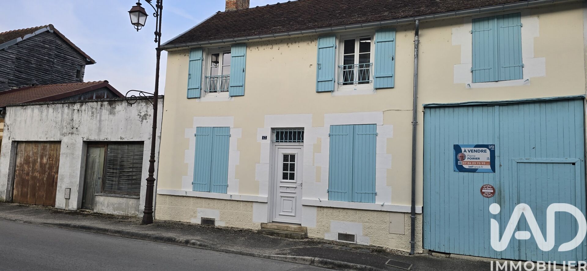 Brienne-Le-Chateau - 208m² - 1p.