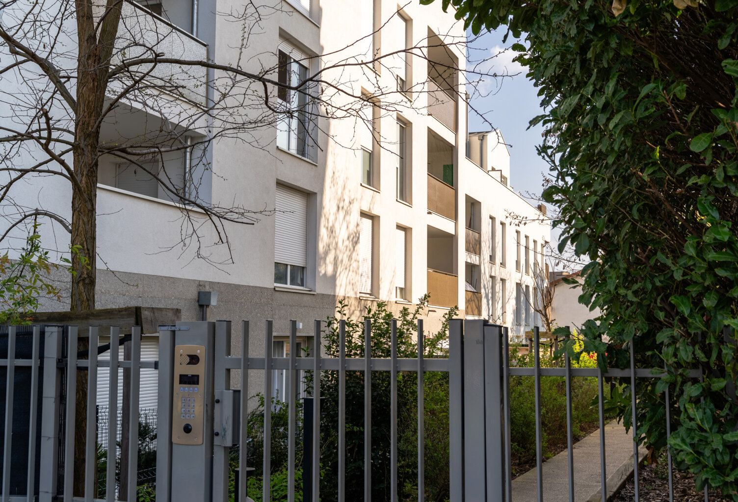 Récent T4 de 83 m2 avec balcon et garage — photo 1