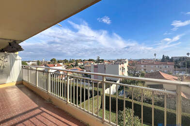 Appartement 3 pièces 1290 €