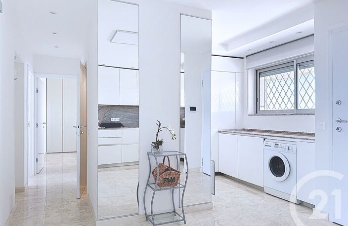 Vente appartement 3 pièces 106 m² Villeneuve-Loubet (06270) — photo 4