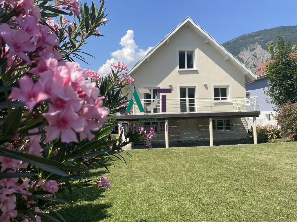 Villa / Maison  T6 à vendre Corenc 38700