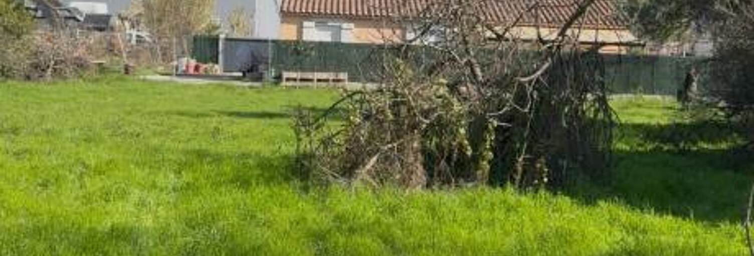 Terrain  2750 m² à vendre à Carros (06510)