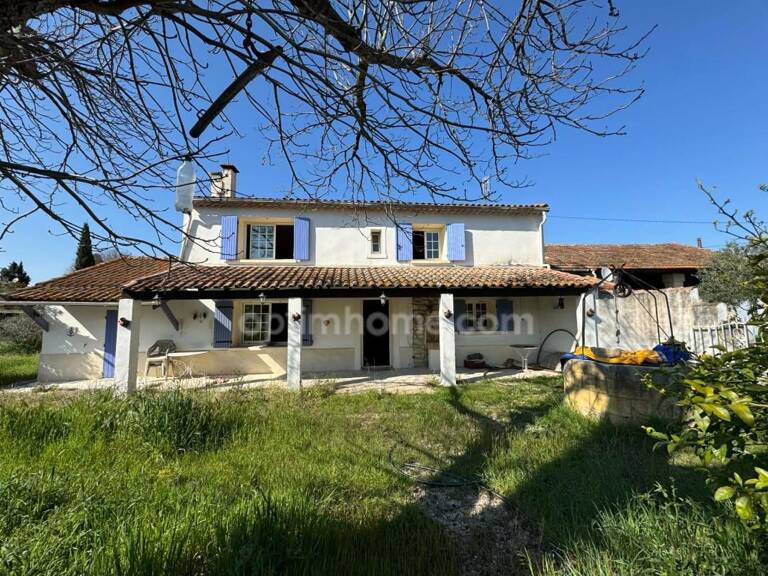 Maison 8 pièces + dépendances à Saint Etienne du Grès proche Saint Rémy de Provence — photo 1