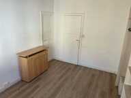 Immeuble de rapport 280 m² – Rendement 8 % – Rue Bernard – Local commercial + 2 appartements - LA ROCHE BERNARD (56) — photo 2