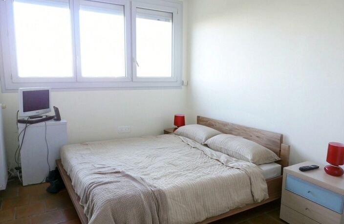 13010 Marseille Saint Tronc Beau Type 4/5 avec Grand Balcon — photo 5