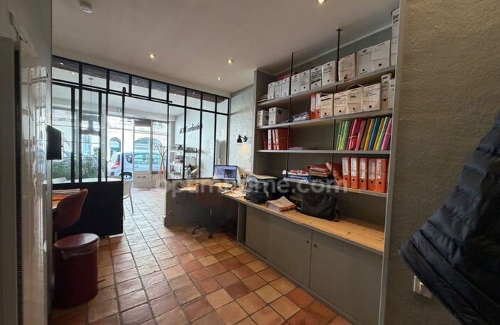 Murs commerciaux centre ville de Libourne — photo 2