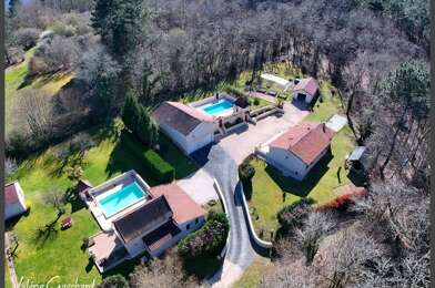 Maison 11 pièces 493000 €