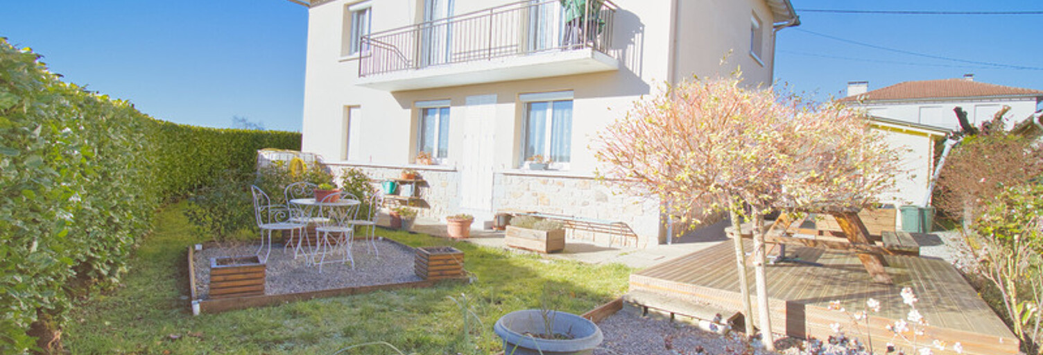 Maison 6 Pièces 108 m² à vendre à Pleaux (15700)