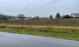 Terrain  1700 m² à vendre à Blanquefort (33290)