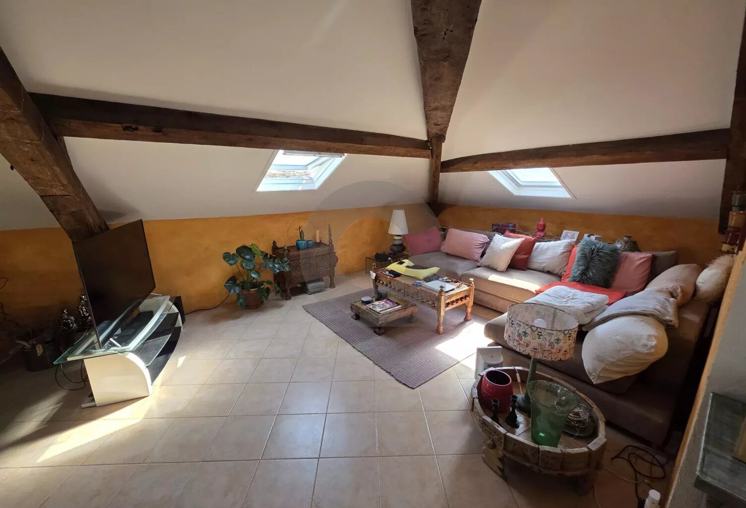 APPARTEMENT TROIS PIECES MENTON MAIRIE DERNIER ETAGE — photo 1