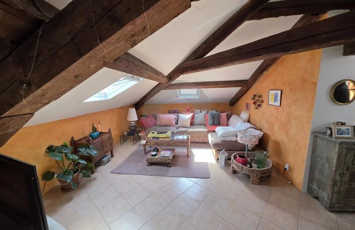APPARTEMENT TROIS PIECES MENTON MAIRIE DERNIER ETAGE — photo 3
