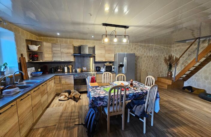 ✨ Maison familiale avec piscine et dépendances ✨ — photo 4