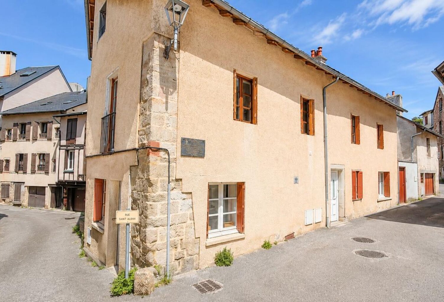 Le Monastère : maison de village rénovée avec 3 chambres — photo 1