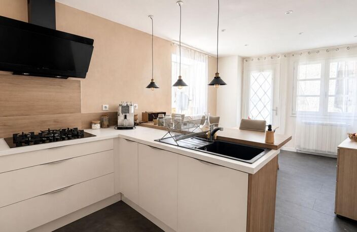Le Monastère : maison de village rénovée avec 3 chambres — photo 2