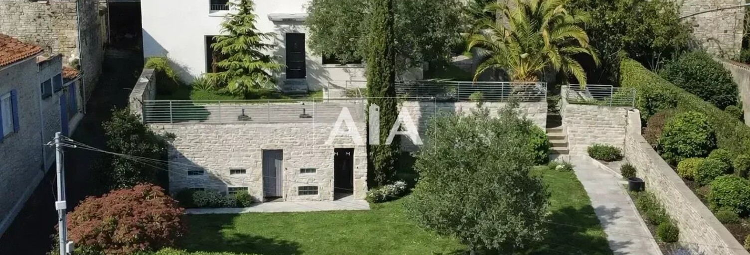 Maison 6 Pièces 216 m² à vendre à Luxé (16230)