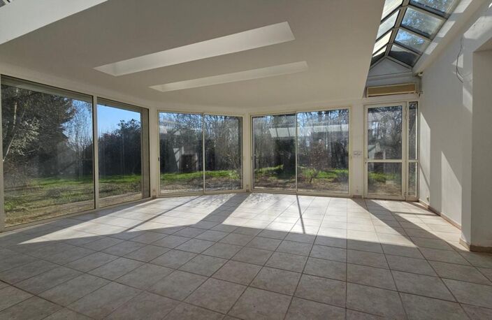 ✨ Villa des années 70 – Charme atypique & écrin de verdure – Saint-Aubin-sur-Gaillon ✨ — photo 4