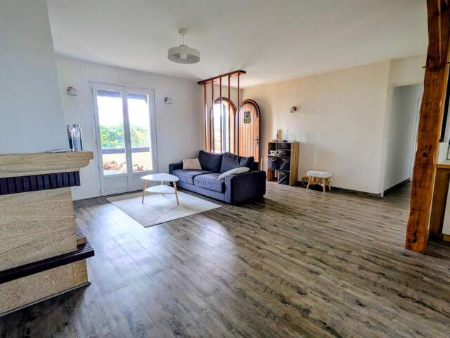 Maison  Saint Ciers d'Abzac 5 pièces 125 m2 — photo du bien