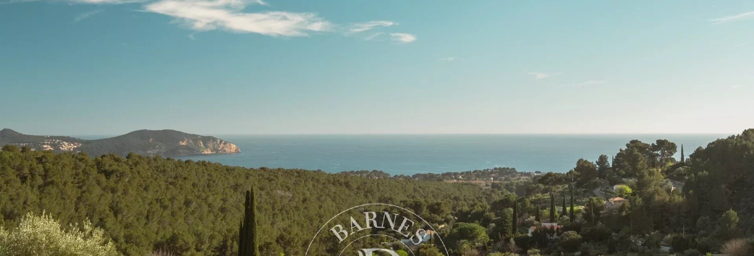 Maison 7 Pièces 258 m² à vendre à Ceyreste (13600)