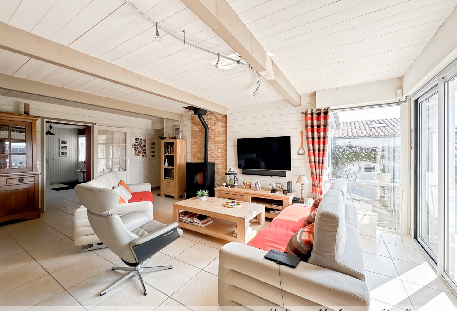 Maison à vendre à Puilboreau de plain-pied, 7 pièces, 175m², jardin et garage — photo 1