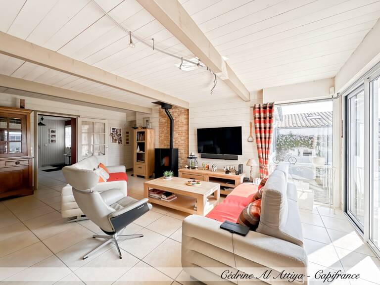 Maison à vendre à Puilboreau de plain-pied, 7 pièces, 175m², jardin et garage — photo 1