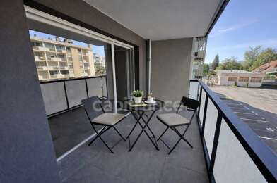 Appartement 3 pièces 273900 €