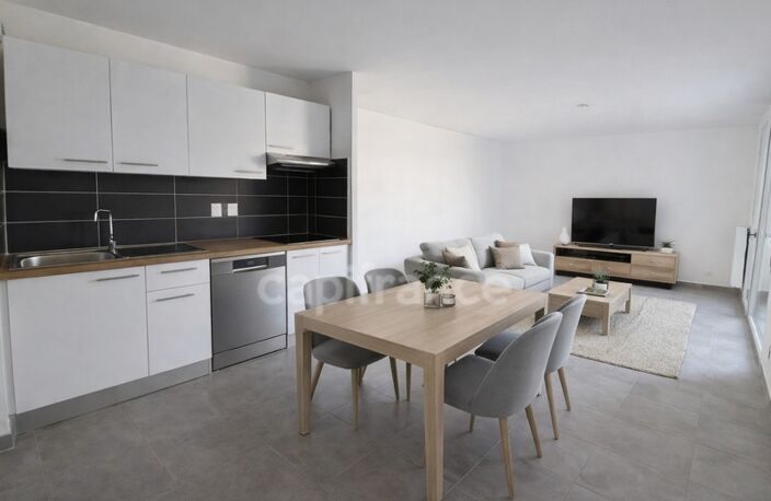Appartement T3 -  CLUSES (74) — photo 2