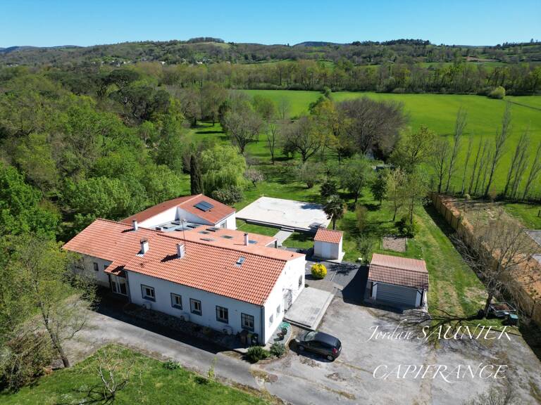 Propriété d'Exception à vendre 8 pièces REVEL (31) — photo 1