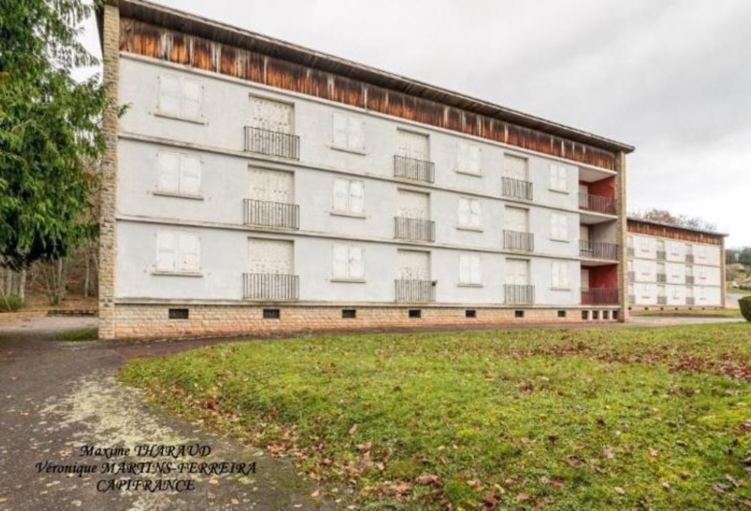 Immeuble de Rapport 9 logements LA GUICHE (71) — photo 1