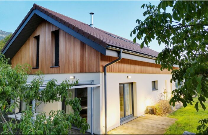 Maison à vendre 5 pièces THOIRY (01) EXCLUSIVITÉ-MAISON OSSATURE BOIS-STUDIO-VUE JURA — photo 2