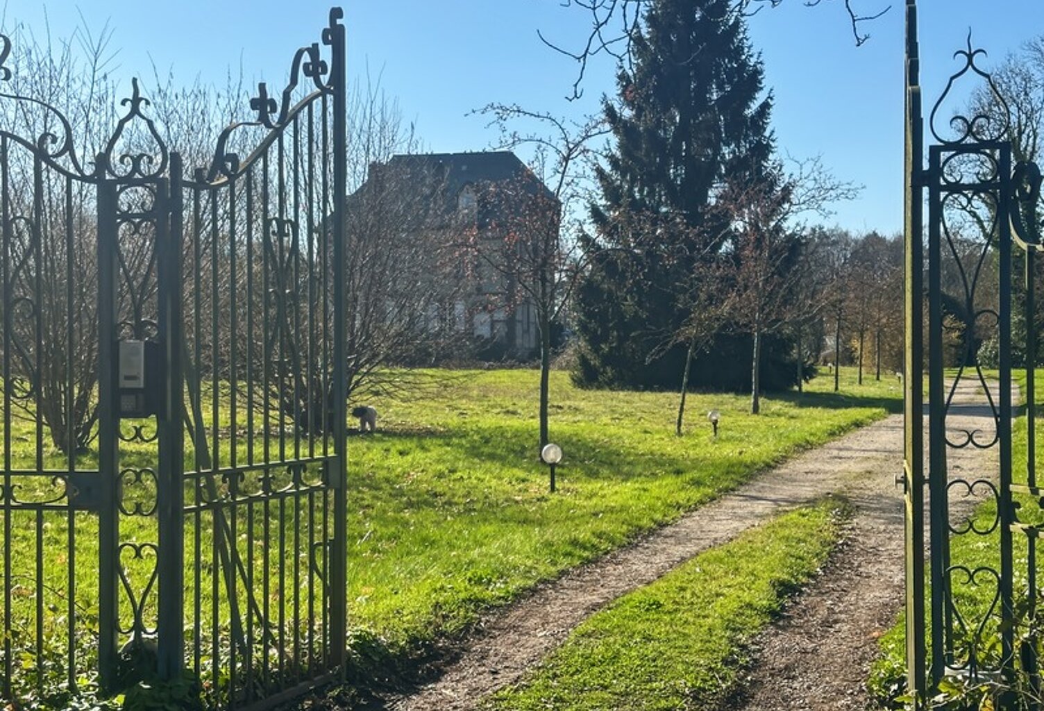 Demeure Bourgeoise à vendre 16 pièces SAINT GATIEN DES BOIS (14) — photo 1
