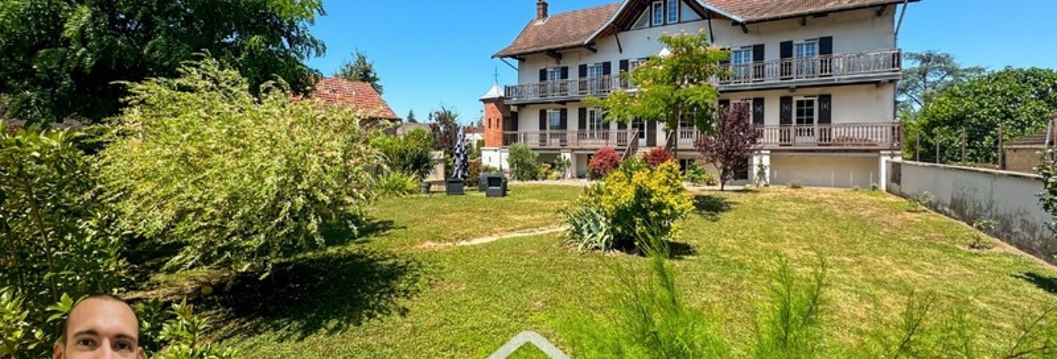 Maison 11 Pièces 299 m² à vendre à Saint-Germain-du-Plain (71370)