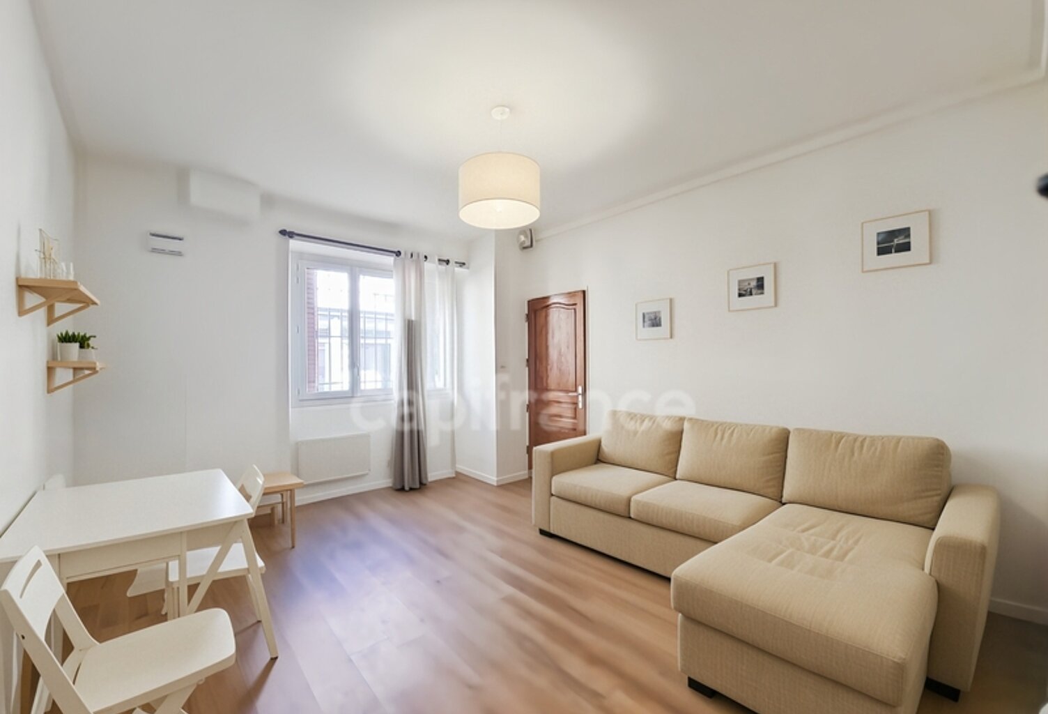 Appartement à vendre 2 pièces VILLENEUVE LES AVIGNON (30) — photo 1