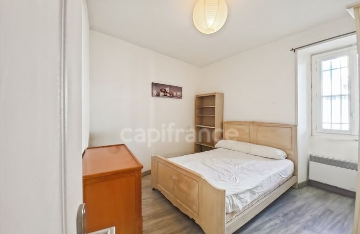 Appartement à vendre 2 pièces VILLENEUVE LES AVIGNON (30) — photo 5