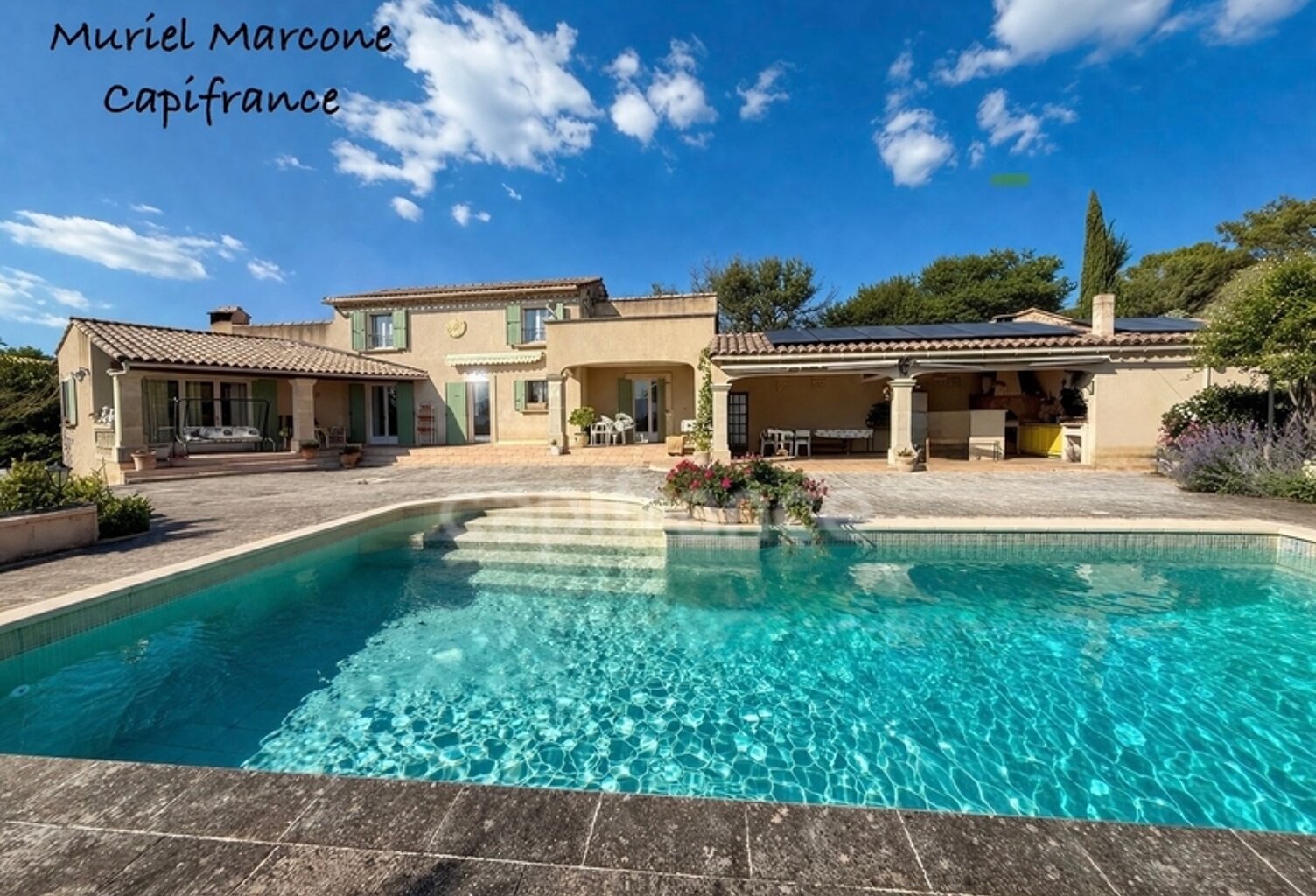 Proprieté de 150 m2 avec dépendance à vendre 7 pièces LAURIS (84) — photo 1