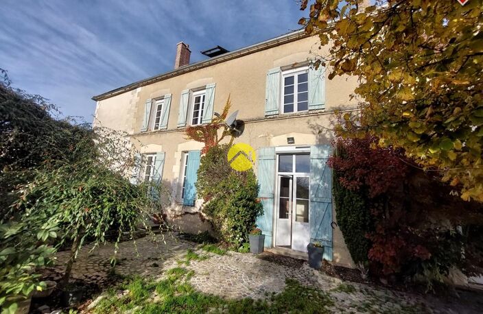 MAISON AVEC DÉPENDANCES ET PISCINE — photo 5