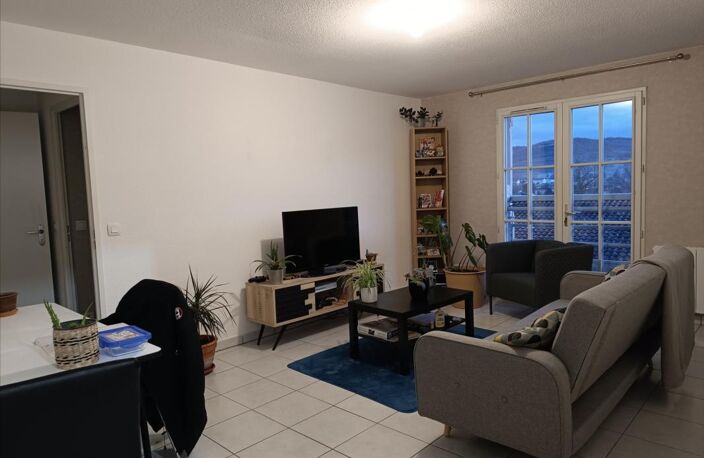 Pont Du Château 48m² F2 avec parking — photo 2