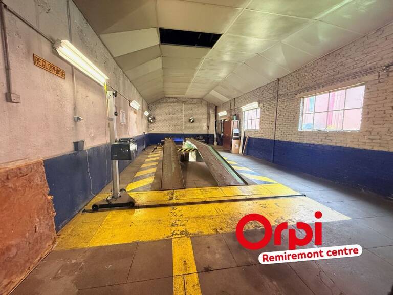 Bien Commercial À Louer — photo 1