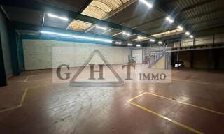 Local industriel  1221 m² à vendre à Lisses (91090)