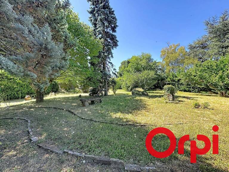 Ancien corps de ferme à rénover – Un bien de caractère au fort potentiel — photo 1