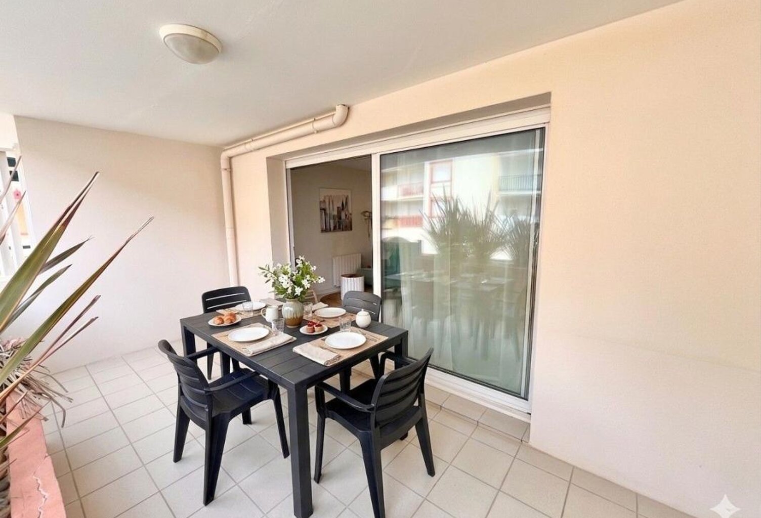 Appartement À Vendre — photo 1