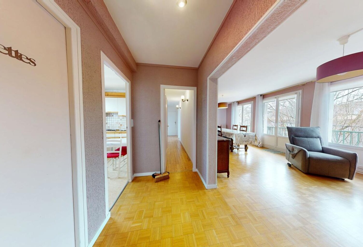 Appartement À Vendre — photo 1
