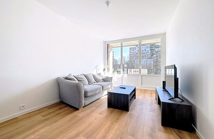 Superbe Opportunité - Loué 950€/mois - À vendre – Appartement rénové 73 m² — photo 2