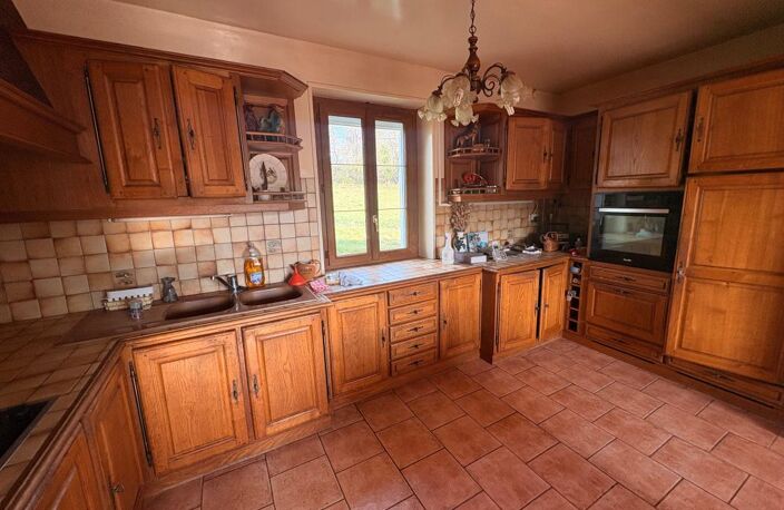 Maison avec dépendances et beau potentiel — photo 4
