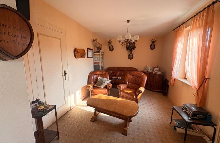 Maison avec dépendances et beau potentiel — photo 5