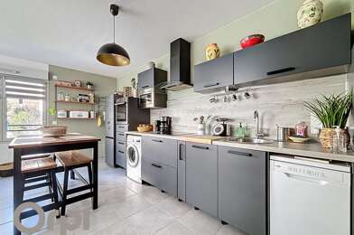 Appartement 4 pièces 288000 €