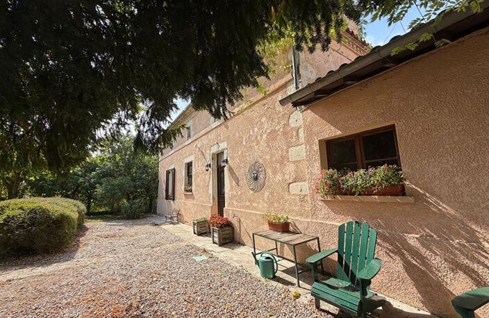 Grande ferme de caractère avec vaste grange et beaucoup d'intimité — photo 3