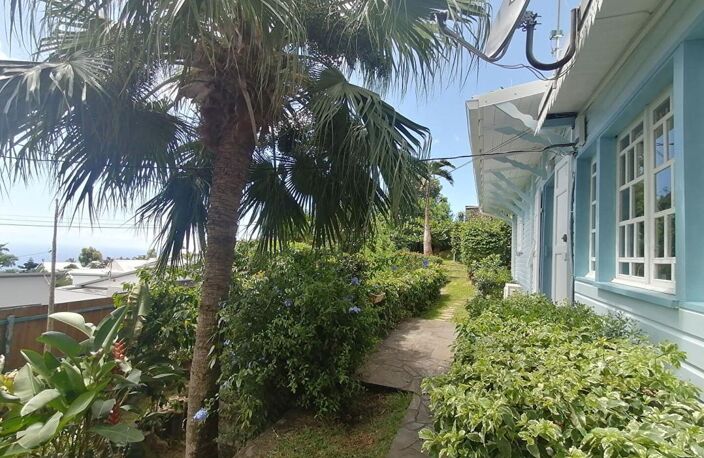 Très belle villa créole Saint-Denis La Réunion (La Montagne) 4 pièce(s) 185m² — photo 3
