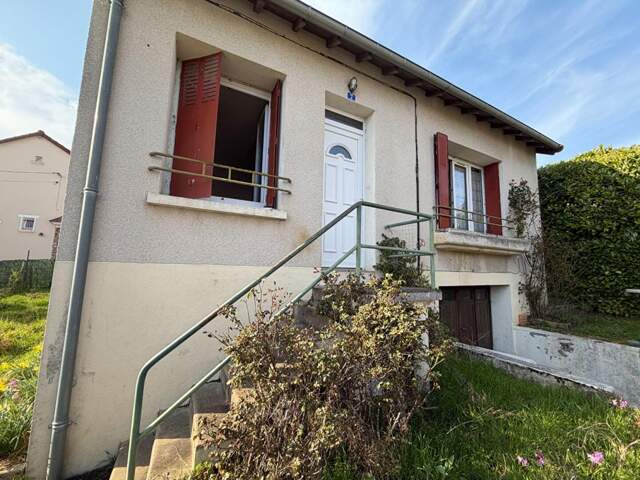 Maison sur sous sol dans un quartier calme de la ville d'Imphy — photo du bien