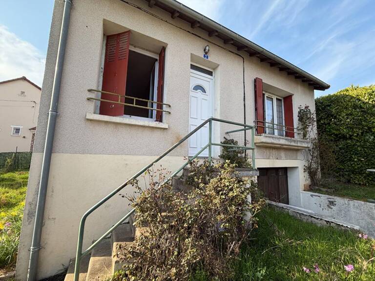 Maison sur sous sol dans un quartier calme de la ville d'Imphy — photo 1